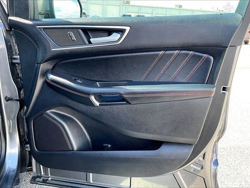 Used 2021 Ford Edge ST-Line image 12