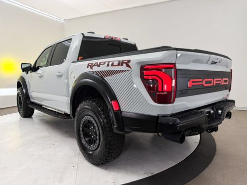 Used 2024 Ford F150 Raptor AWD/4WD image 17