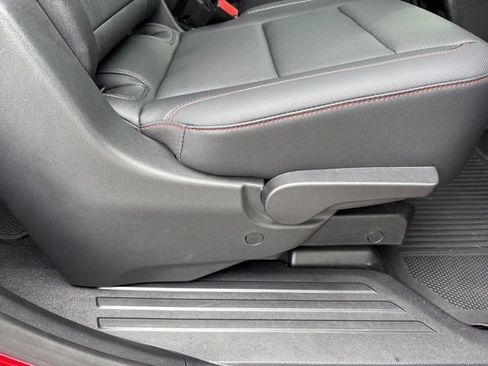 Used 2024 Chevrolet Traverse Z71 w/ Enhanced Driving Package image 39