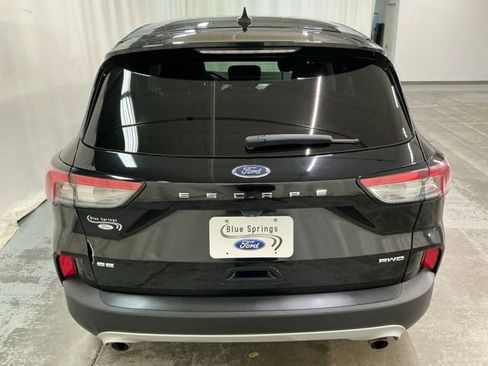 Used 2021 Ford Escape SE w/ Cold Weather Package AWD/4WD image 4