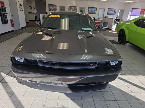 Used 2013 Dodge Challenger R/T w/ Sound Group II image 8