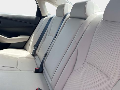 Used 2023 Honda Accord EX-L image 11