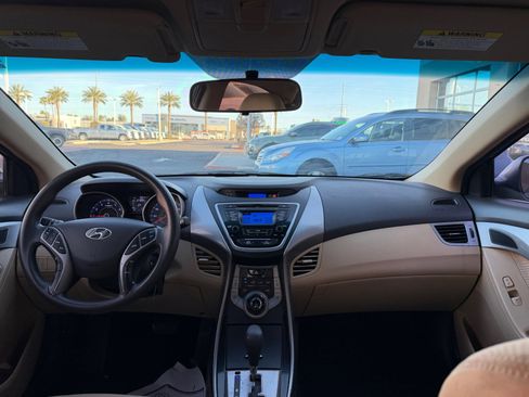 Used 2013 Hyundai Elantra GLS w/ Preferred Pkg image 20