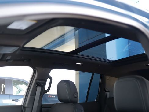 New 2026 Chevrolet Traverse LT w/ Sun and Wheel Package image 25