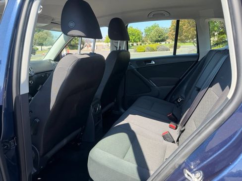 Used 2012 Volkswagen Tiguan S FWD image 4