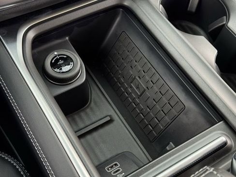 New 2025 Ford Expedition Max Platinum w/ Driver's Package image 19