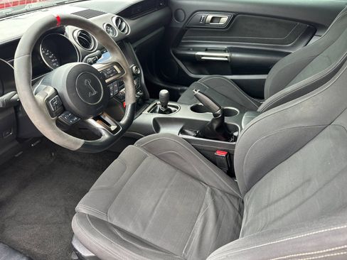 Used 2017 Ford Mustang Shelby GT350 image 9