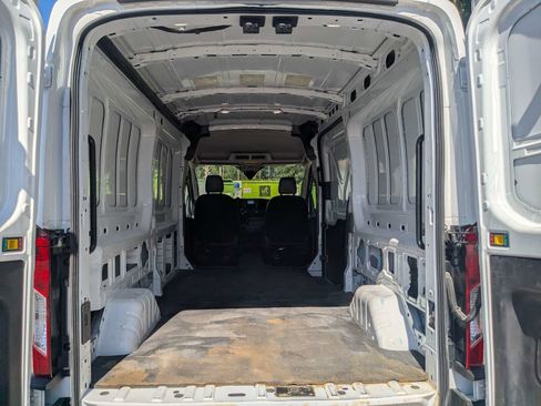 Used 2024 Ford Transit 250 148 Medium Roof RWD image 13