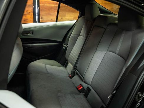 Used 2023 Toyota Corolla SE w/ Carpet Mat Package (TMS) FWD image 10
