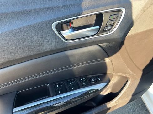 Used 2020 Acura TLX image 31