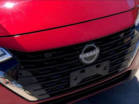Used 2025 Nissan Sentra SR w/ SR Premium Package FWD image 29