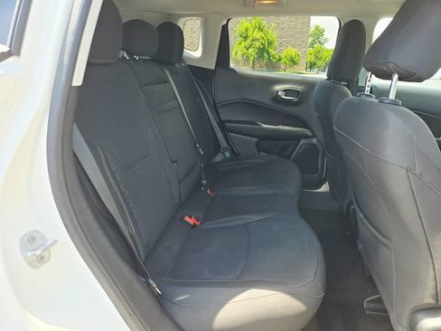 Used 2019 Jeep Compass Sport AWD/4WD image 16