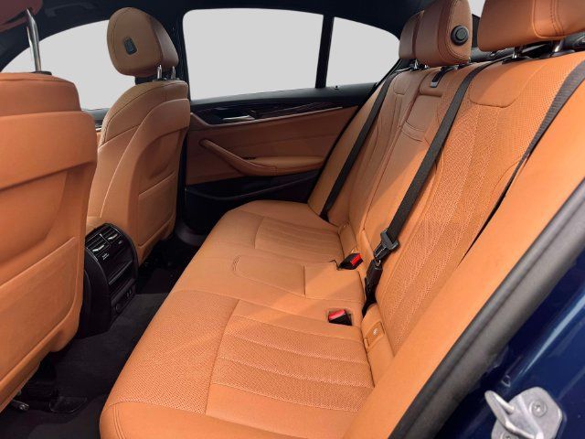 Used 2021 BMW 530i xDrive w/ Convenience Package AWD/4WD image 15