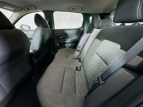 Used 2025 Nissan Kicks SV image 25