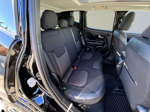 Certified 2023 Jeep Renegade Latitude w/ Sun/Sound Group image 28