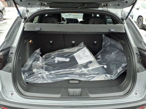 New 2026 Chevrolet Trax RS w/ Driver Confidence Package image 4