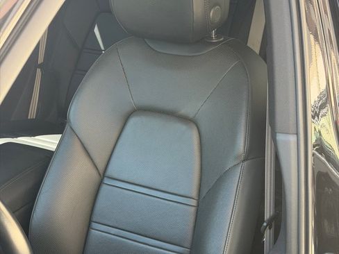 Used 2023 Porsche Cayenne Platinum Edition AWD/4WD image 27