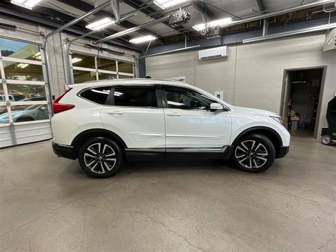 Used 2018 Honda CR-V Touring image 6