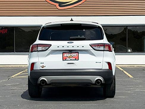 Used 2022 Ford Escape SE AWD/4WD image 9