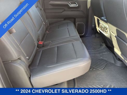 Used 2024 Chevrolet Silverado 2500 LTZ w/ LTZ Convenience Package image 40
