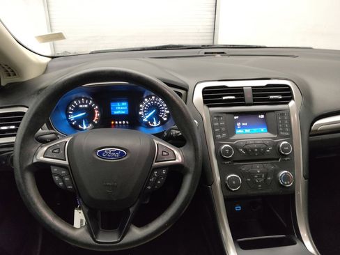 Used 2017 Ford Fusion S image 22
