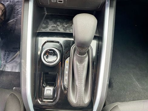 Used 2025 Chevrolet Colorado Trail Boss image 17