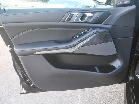 New 2026 BMW X5 sDrive40i w/ M Sport Package image 17