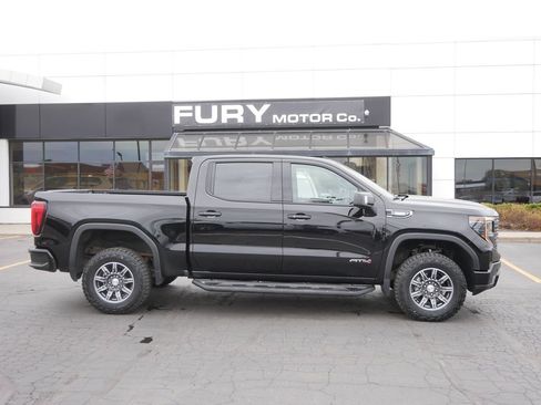 Used 2024 GMC Sierra 1500 AT4 AWD/4WD image 1