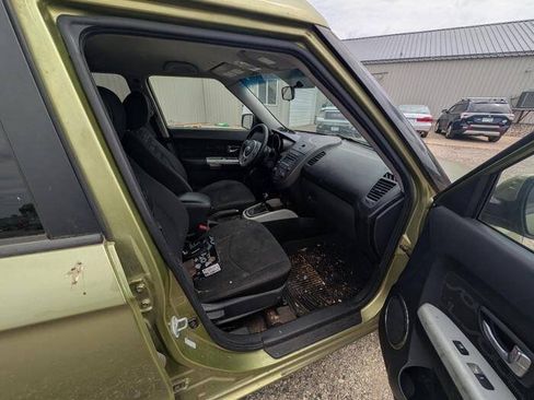Used 2012 Kia Soul + FWD image 28