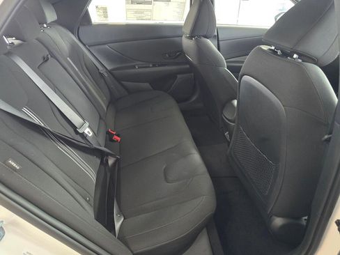 New 2026 Hyundai Elantra SEL Sport image 39
