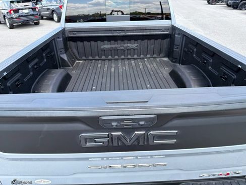 Used 2024 GMC Sierra 2500 AT4X w/ AT4X AEV Edition AWD/4WD image 5