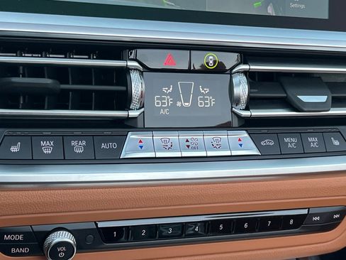 Certified 2021 BMW 430i Convertible w/ Parking Assistance Package image 25