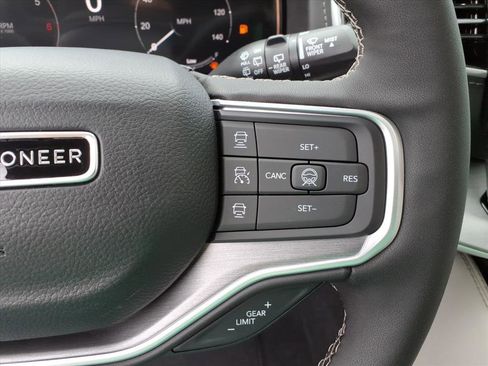New 2026 Jeep Grand Wagoneer Limited AWD/4WD image 26