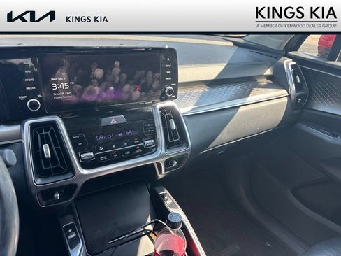 Used 2023 Kia Sorento EX AWD/4WD image 10