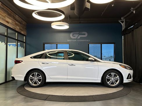 Used 2019 Hyundai Sonata SEL FWD image 2