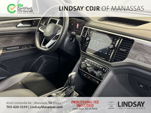 Used 2022 Volkswagen Atlas Cross Sport SE image 11