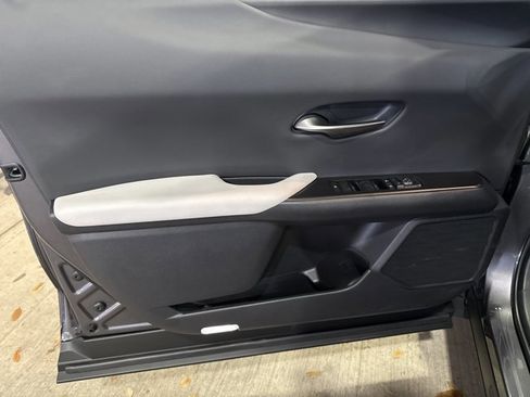 Certified 2026 Lexus UX 300h AWD w/ Accessory Package (P1) image 8