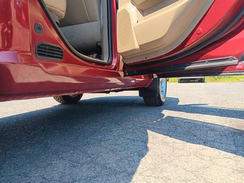 Used 2012 RAM 1500 Laramie AWD/4WD image 8