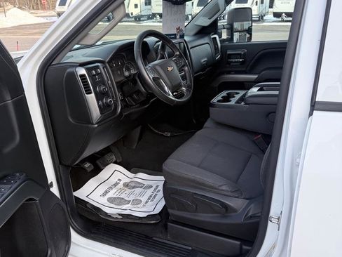 Used 2019 Chevrolet Silverado 2500 LT image 8