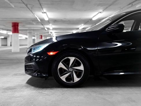 Used 2018 Honda Civic LX image 13