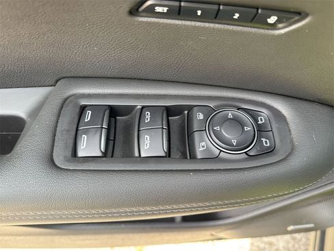 Used 2021 Cadillac XT6 Premium Luxury image 15