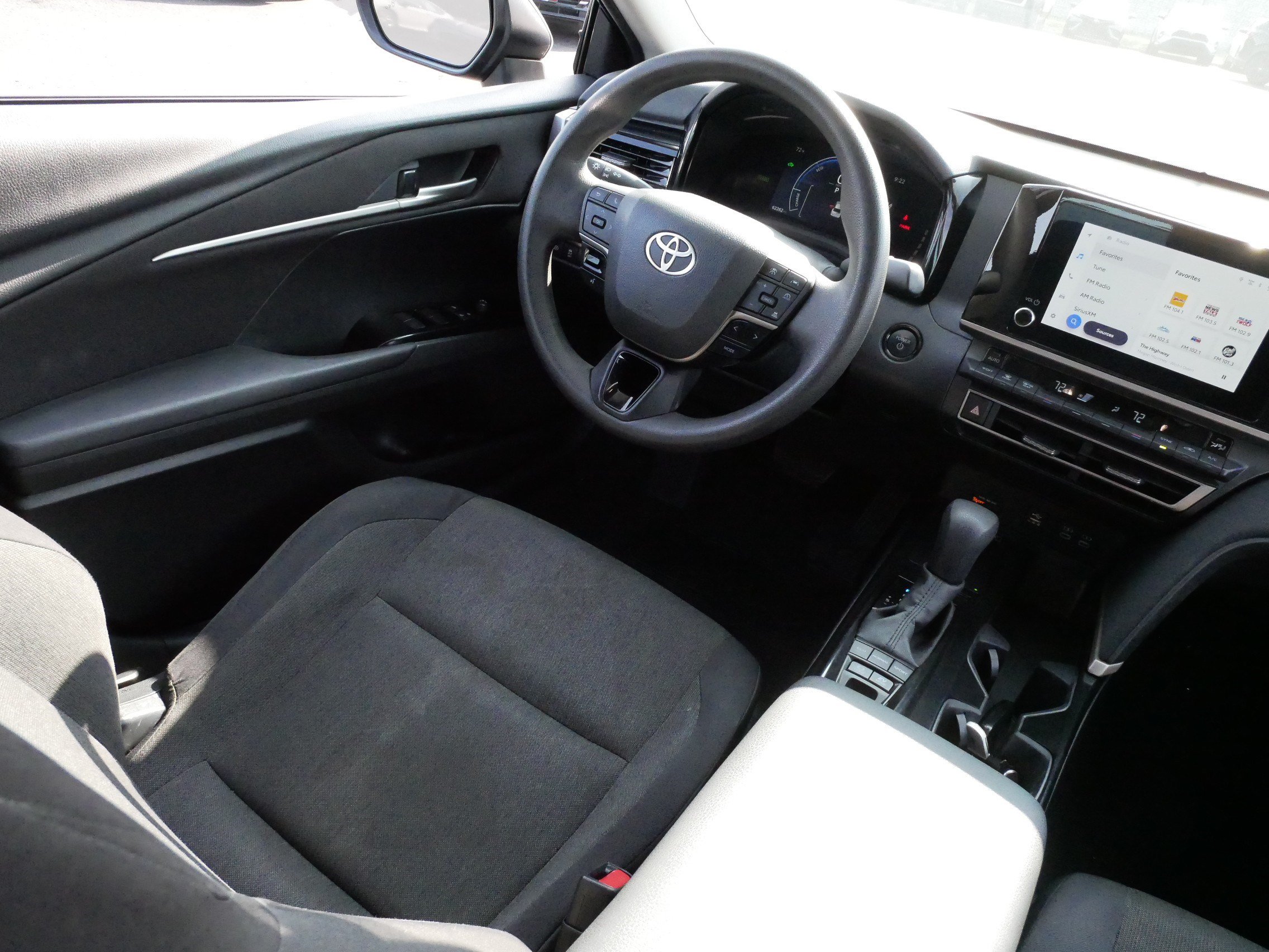 Certified 2025 Toyota Camry LE FWD image 9