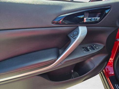 Used 2020 Mitsubishi Eclipse Cross SEL AWD/4WD image 9