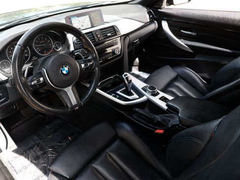 Used 2018 BMW 430i Convertible RWD image 11