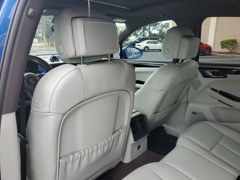 Used 2021 Porsche Macan S image 19