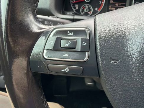 Used 2013 Volkswagen Eos Komfort FWD image 21