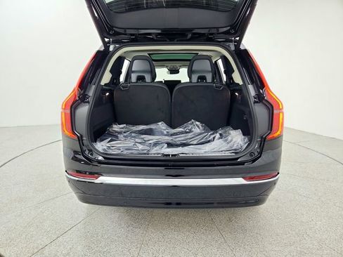 New 2026 Volvo XC90 B5 Plus w/ Protection Package image 15