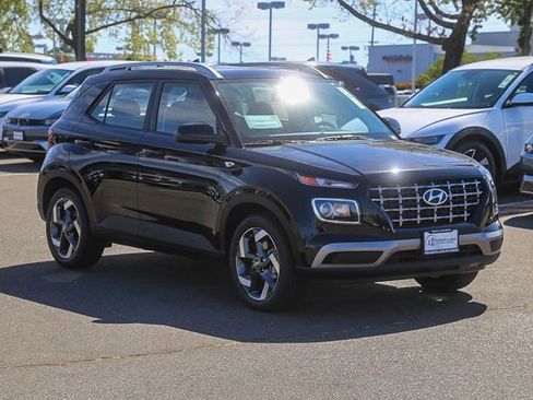 New 2026 Hyundai Venue SEL image 6