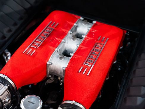 Used 2010 Ferrari 458 Italia Coupe RWD image 19