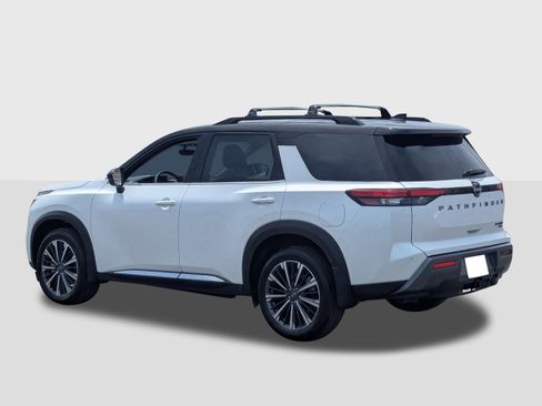 New 2026 Nissan Pathfinder Platinum AWD/4WD image 3